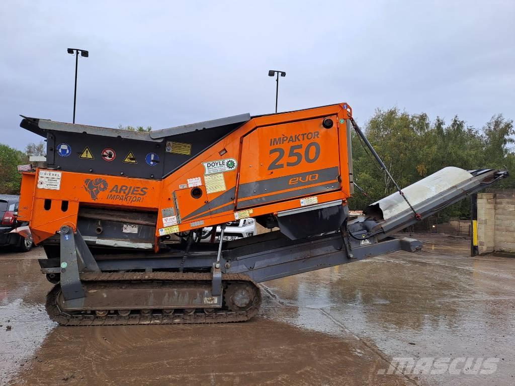 Arjes Impaktor 250 Мобильные дробилки