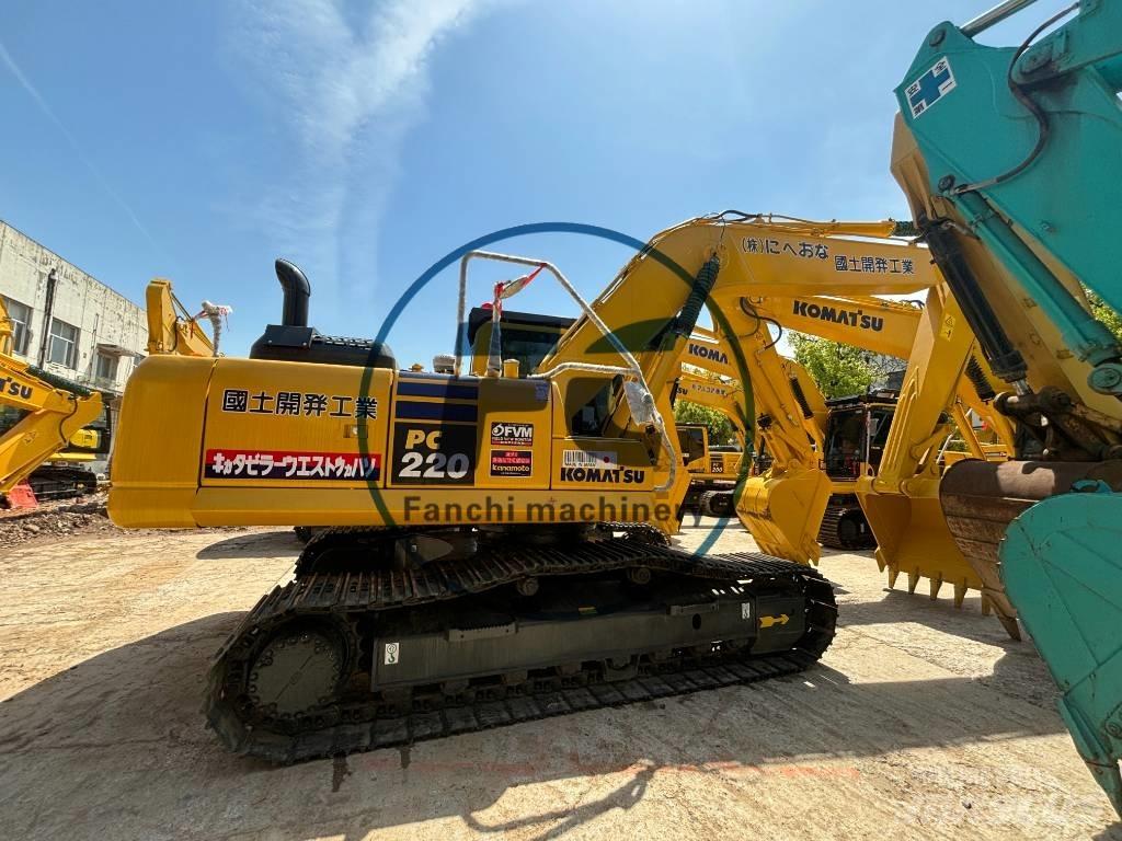 Komatsu PC 220 Гусеничные экскаваторы