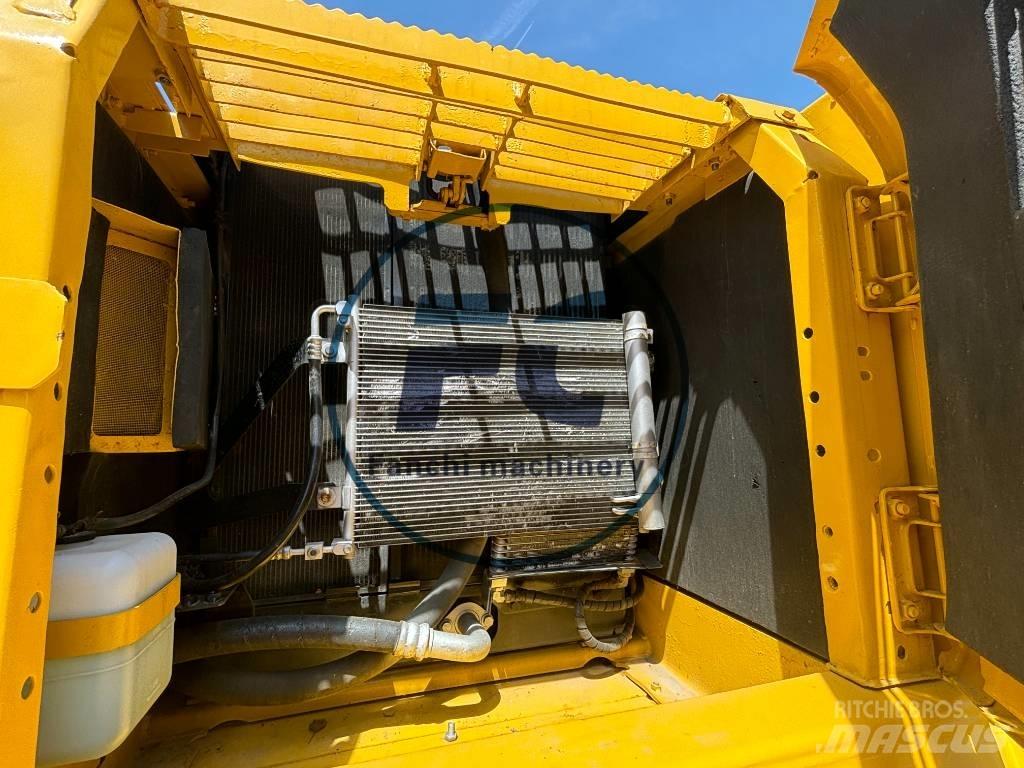 Komatsu PC 220 Гусеничные экскаваторы