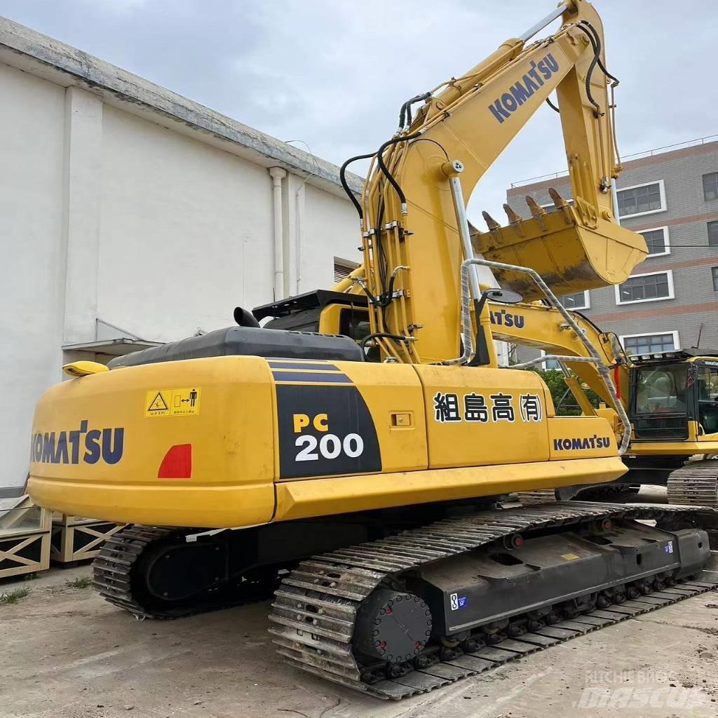 Komatsu PC 200-8N1 Гусеничные экскаваторы