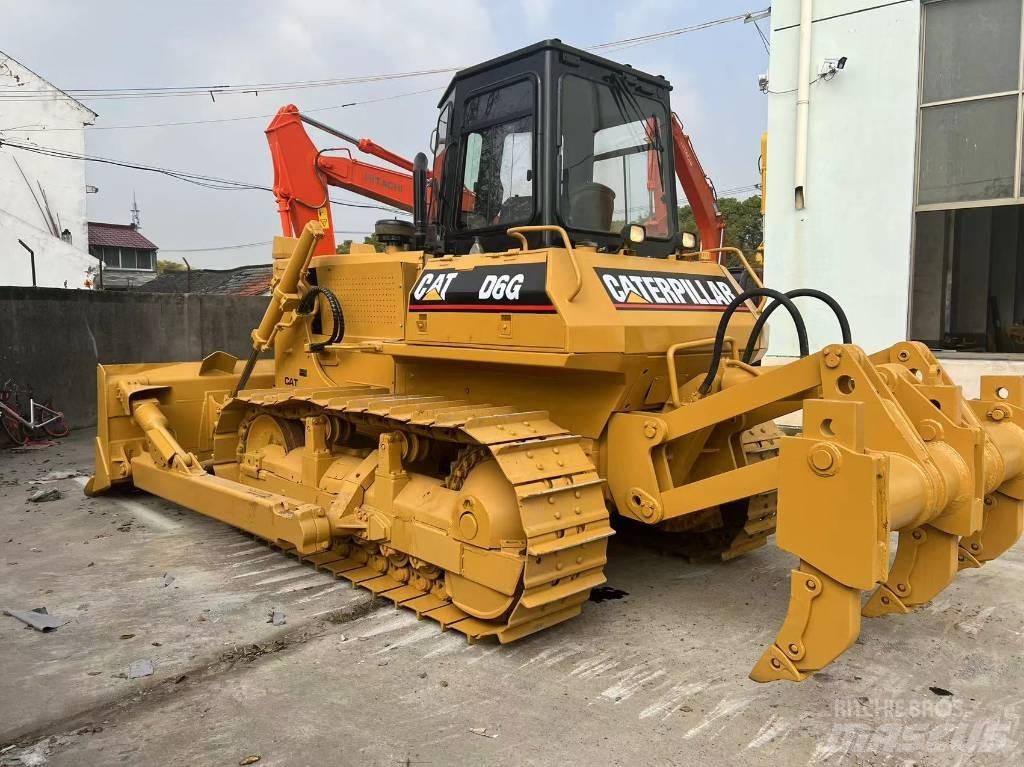 CAT D6G Гусеничные бульдозеры