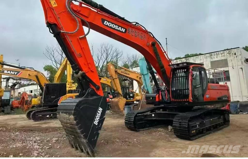 Doosan DX 340 Гусеничные экскаваторы