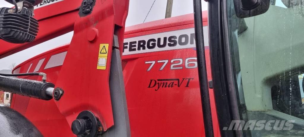 Massey Ferguson 7726 Трактора