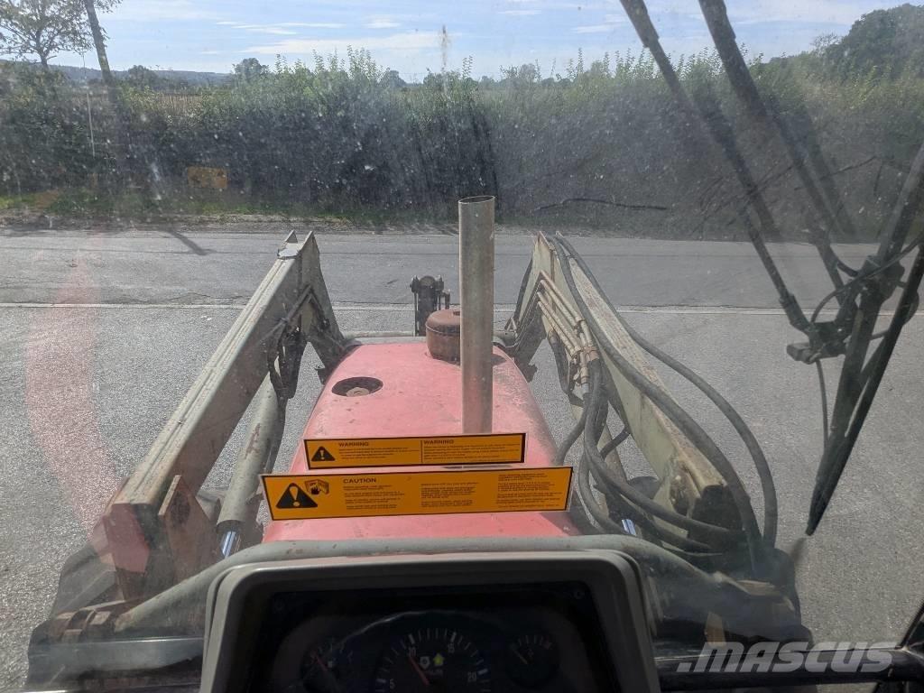 Massey Ferguson 6120 Трактора