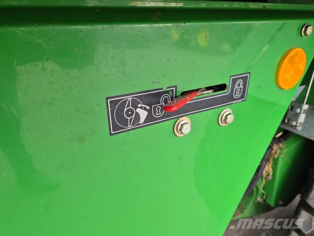 John Deere 678 Рулонные пресс-подборщики