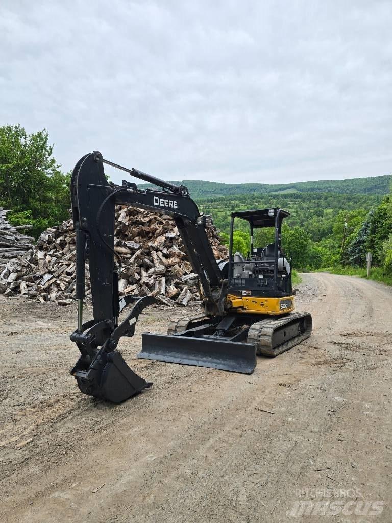 DEERE 50G Мини-экскаваторы