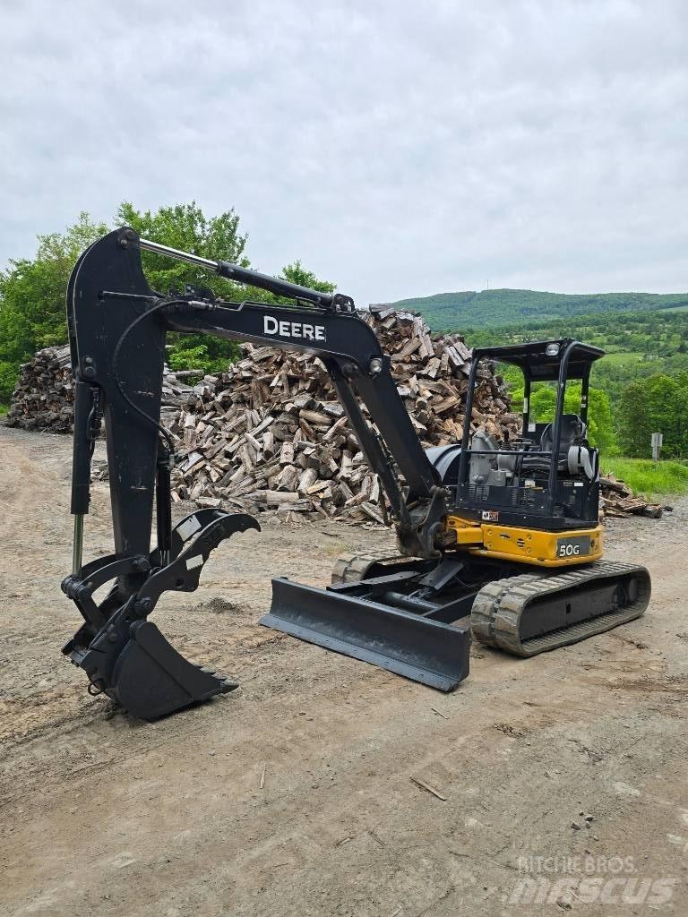 DEERE 50G Мини-экскаваторы