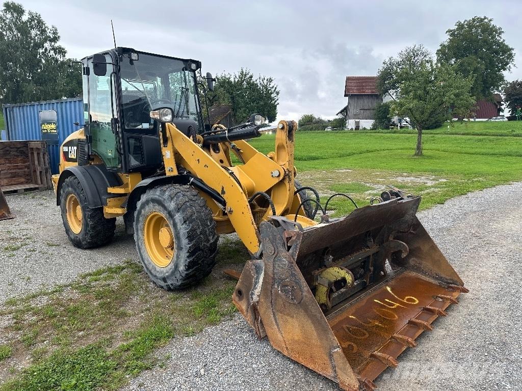CAT 908M Radlader Фронтальные погрузчики