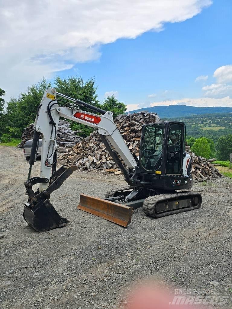 Bobcat E 42 Мини-экскаваторы
