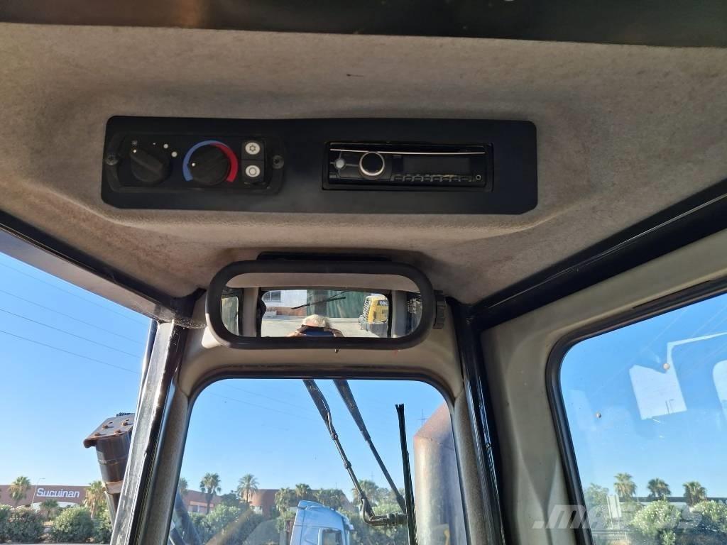 CAT D 6 T LGP Гусеничные бульдозеры