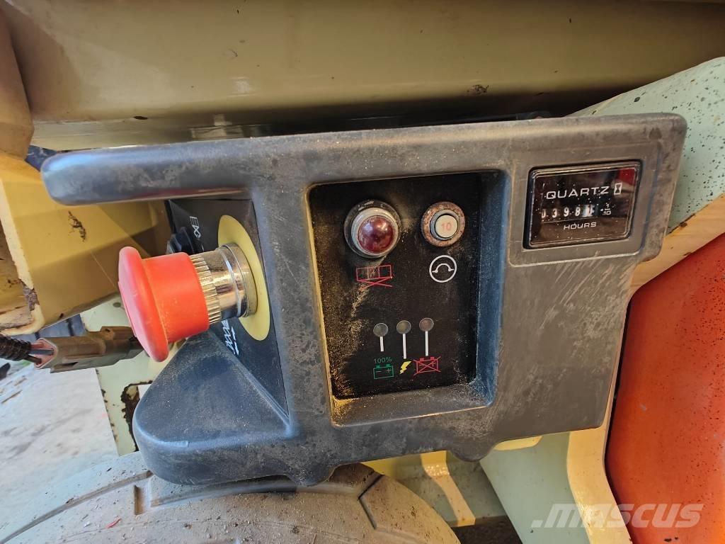 JLG 1930 ES Ножничные подъемники