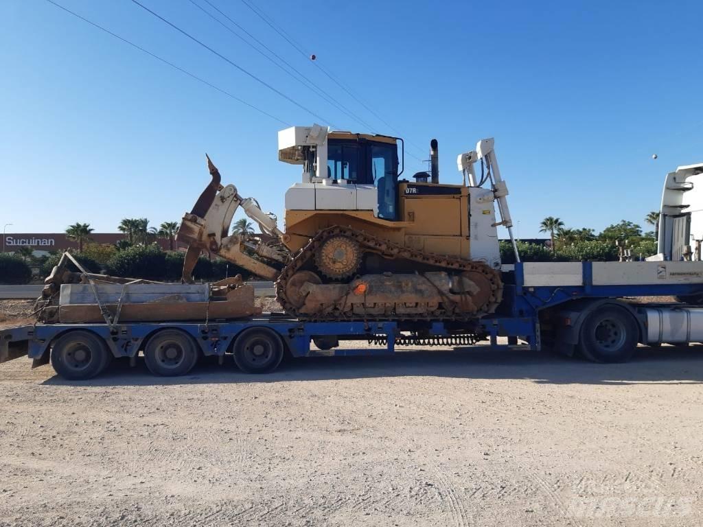 CAT D 7 R II Гусеничные бульдозеры