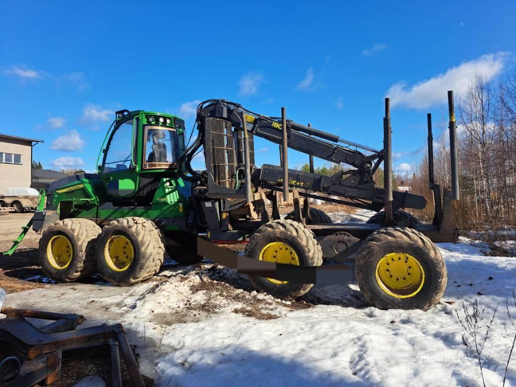 John Deere 1010G Форвардеры