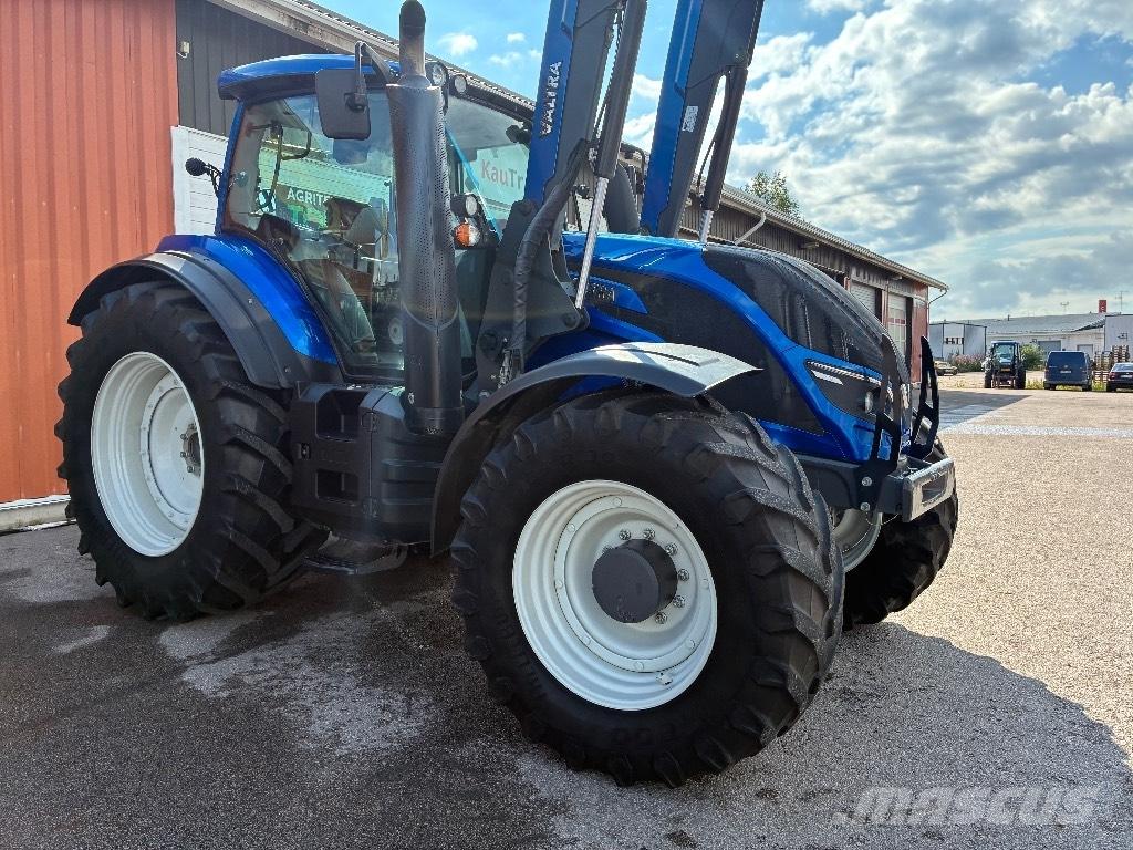 Valtra T 194 Versu Трактора