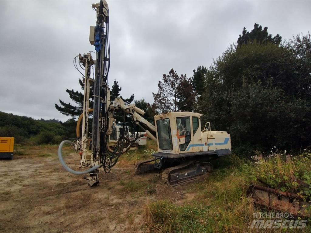 Furukawa HCR 900 ED Гусеничные буровые установки