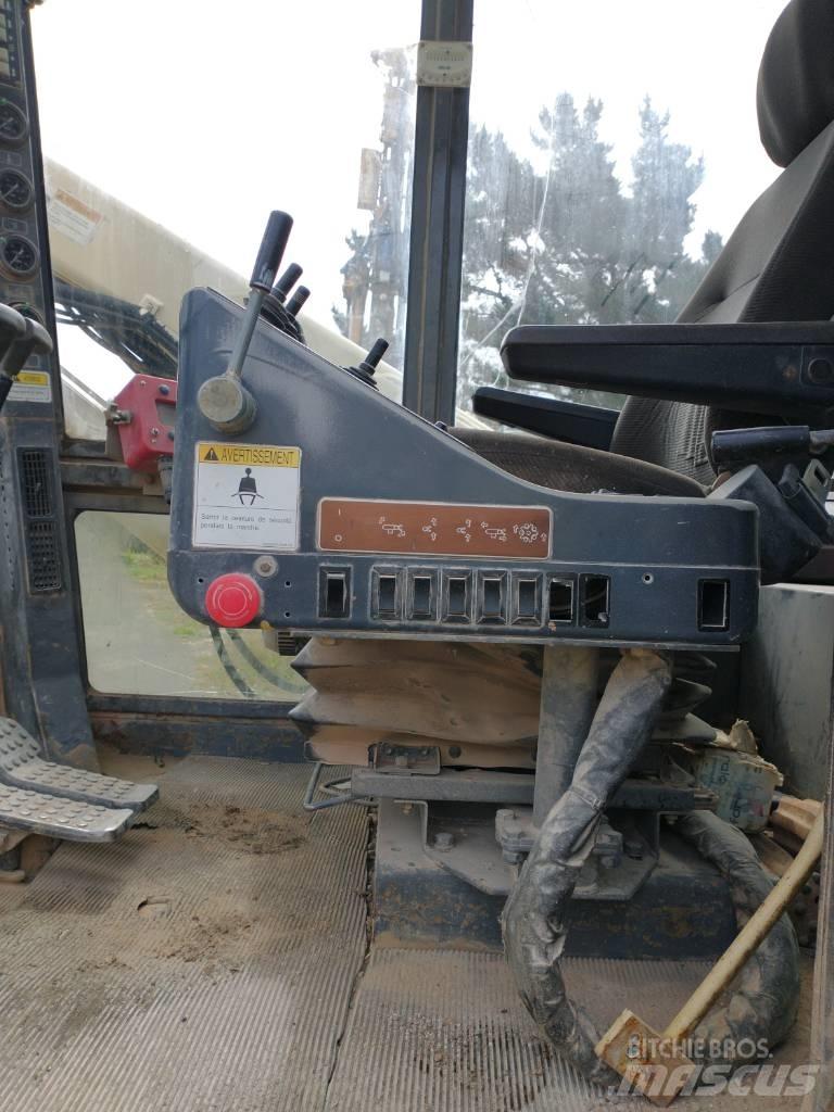 Furukawa HCR 900 ED Гусеничные буровые установки