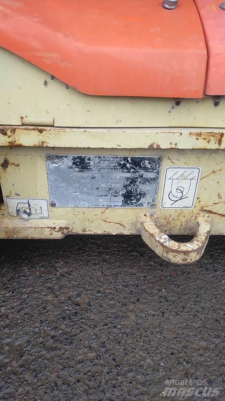 JLG T10E Разные подъемники и вышки