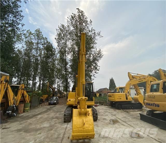 Komatsu PC130 Гусеничные экскаваторы