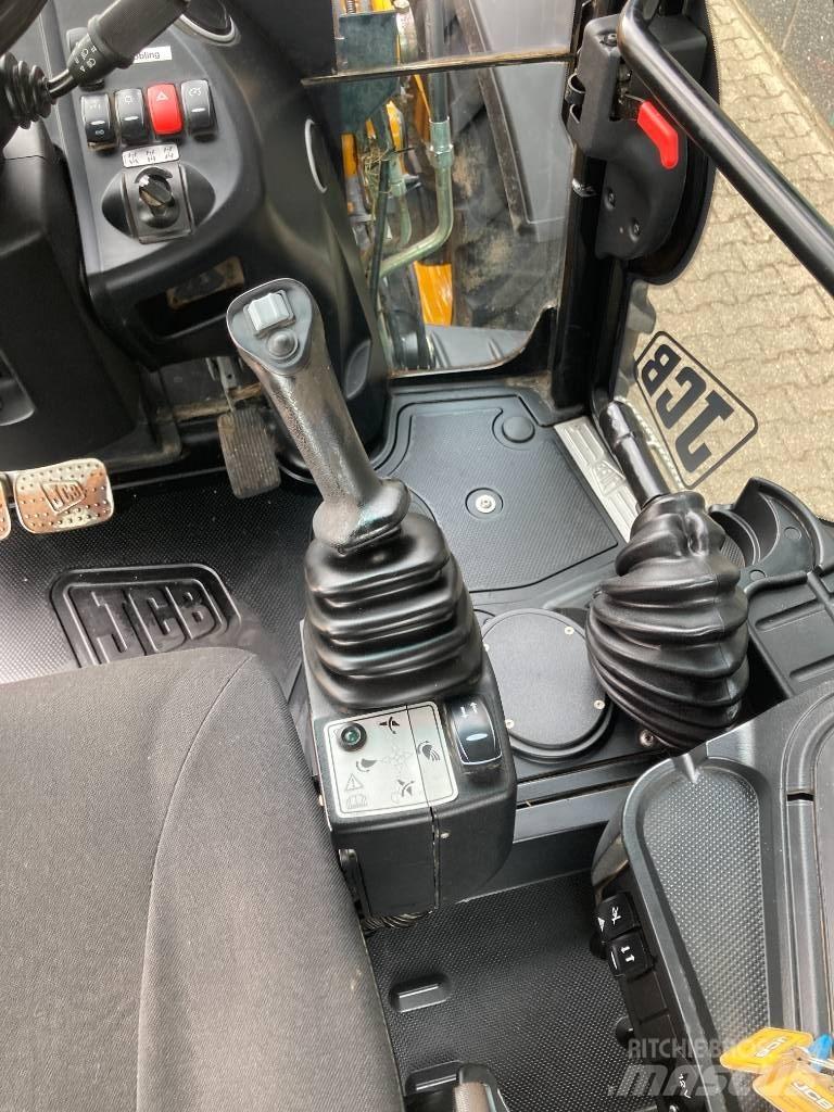 JCB 4 CX Экскаваторы-погрузчики