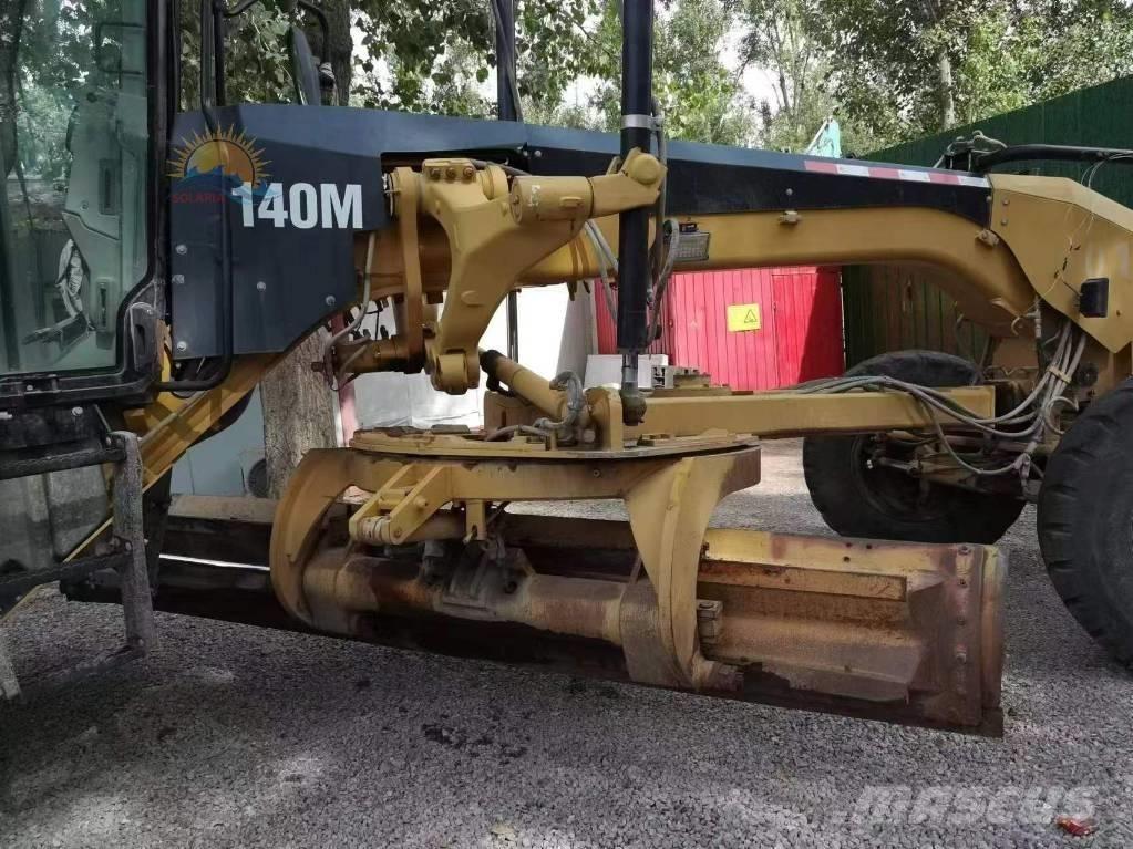CAT 140 M Грейдеры