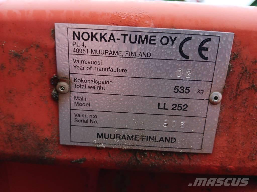 Esko 252 Снегоуборщики