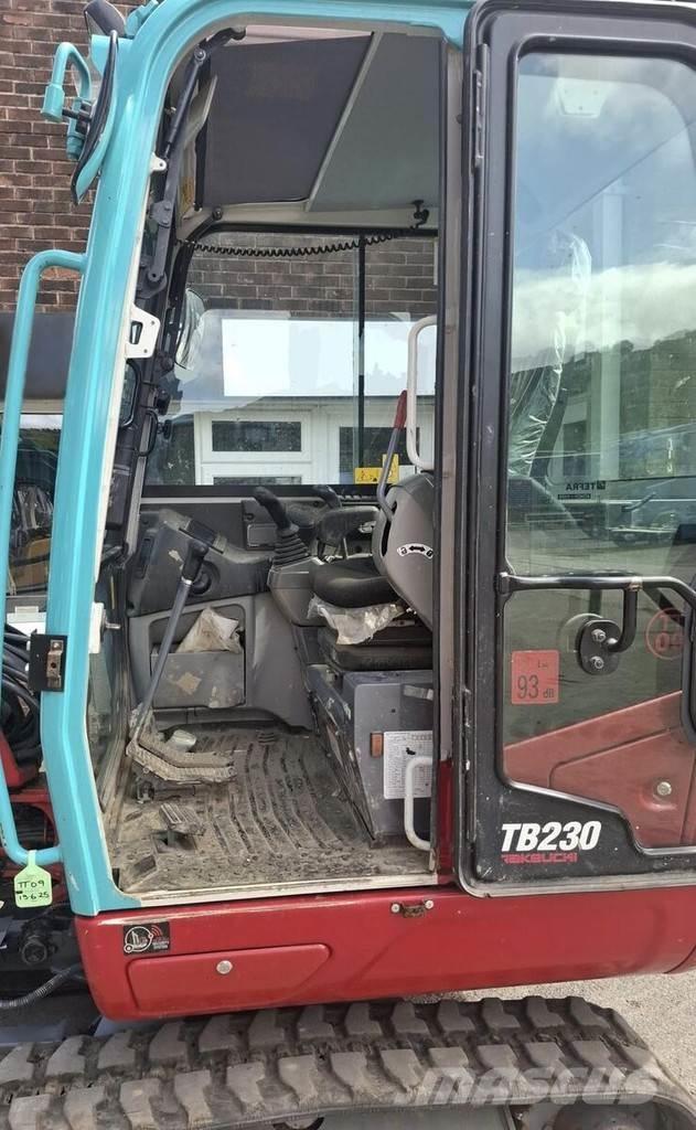 Takeuchi TB230 Мини-экскаваторы