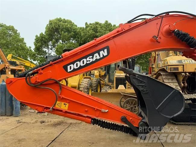 Doosan DX 225 LC Гусеничные экскаваторы