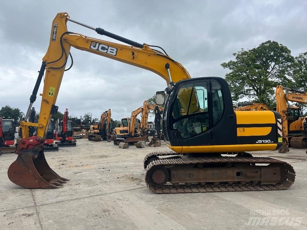 JCB JS 130 Гусеничные экскаваторы