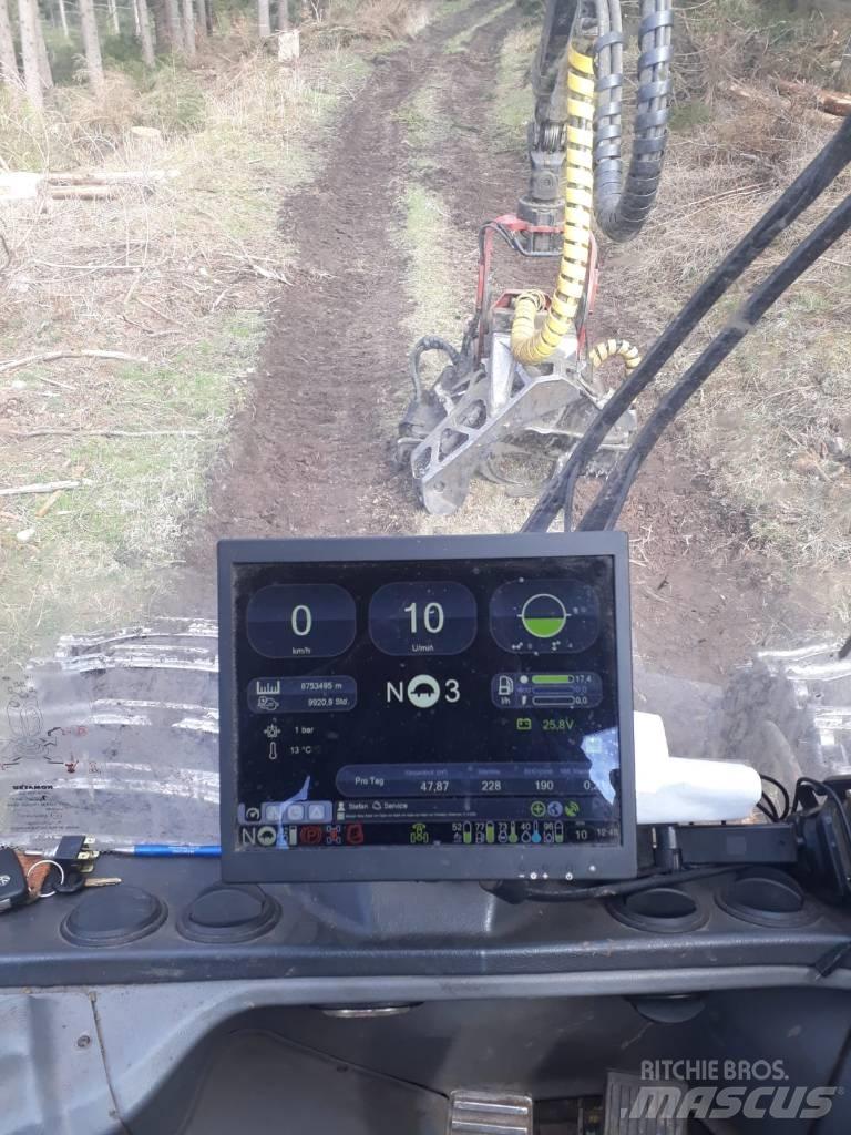 Komatsu 931 XC Харвестеры