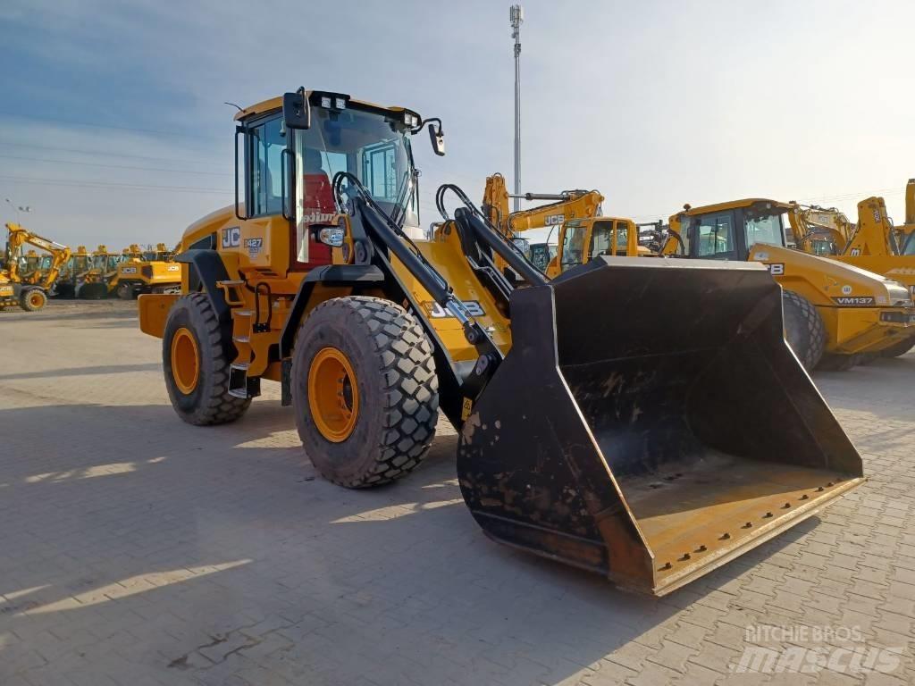 JCB 427 HT Фронтальные погрузчики