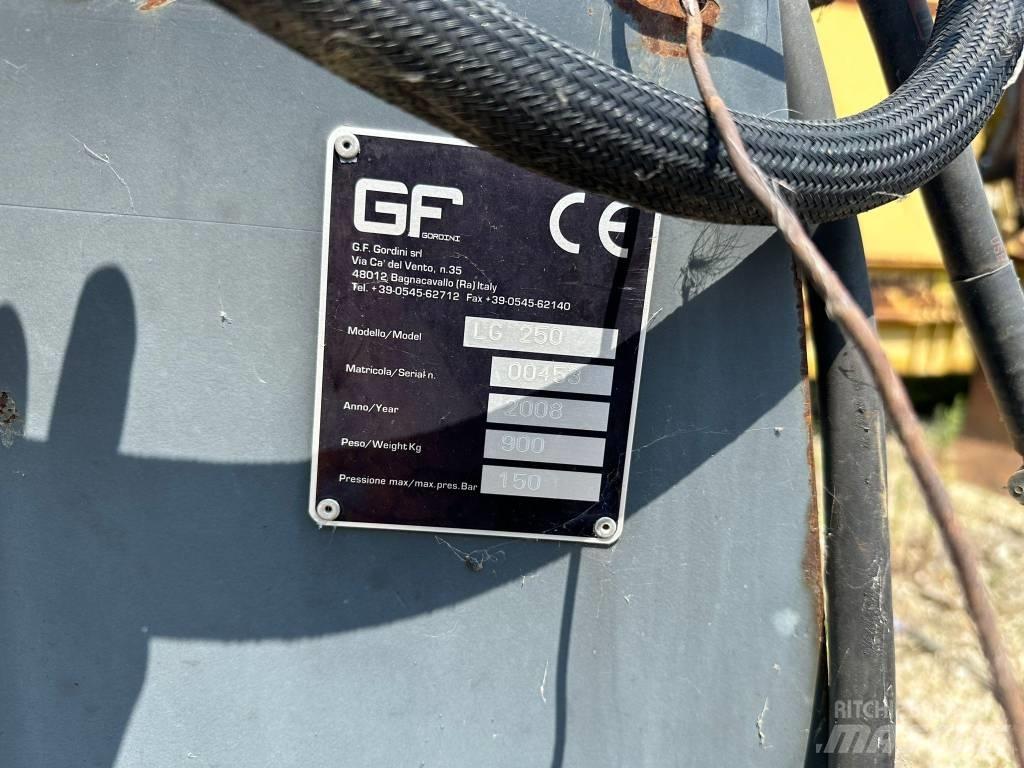 GF Gordoni LG250 Грейдеры