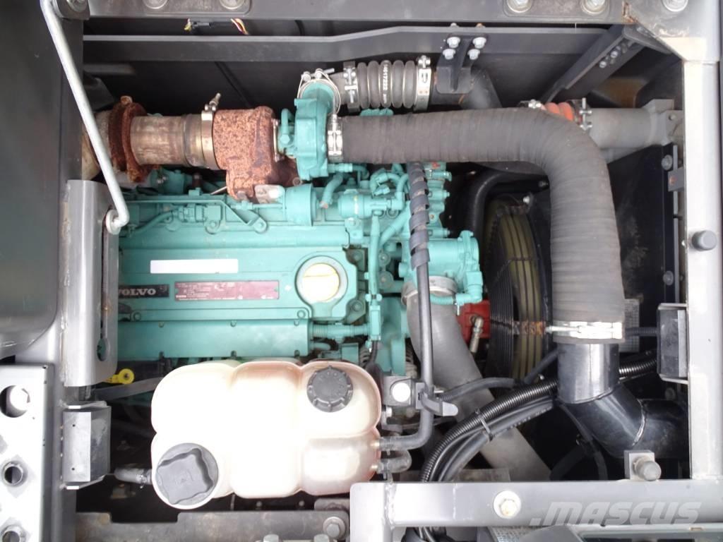 Volvo ECR 145 EL Гусеничные экскаваторы