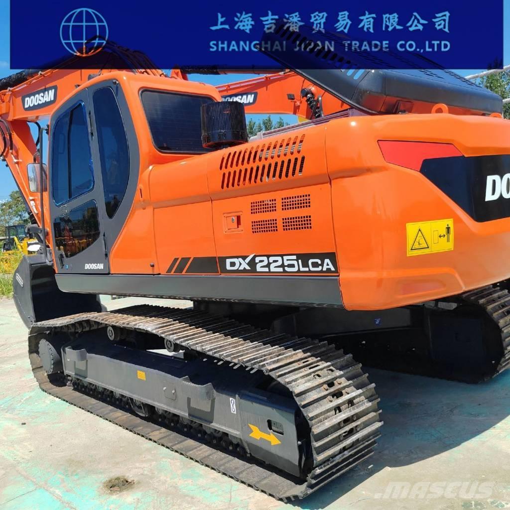 Doosan DX 225 Гусеничные экскаваторы