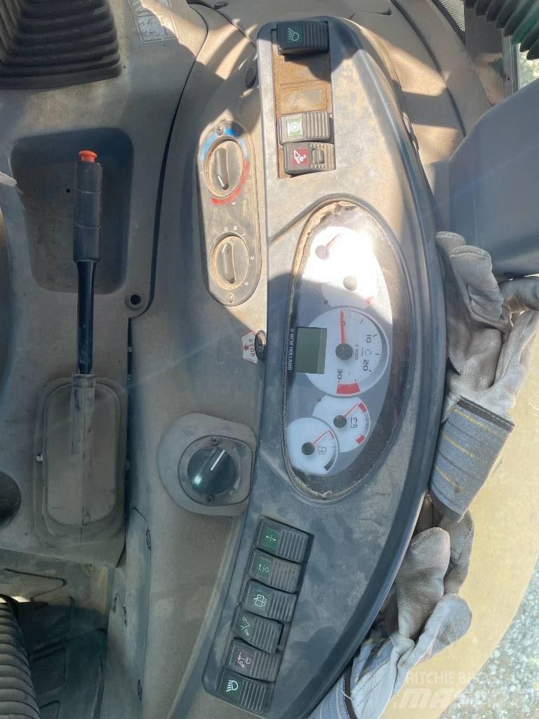 New Holland B 110 C Экскаваторы-погрузчики