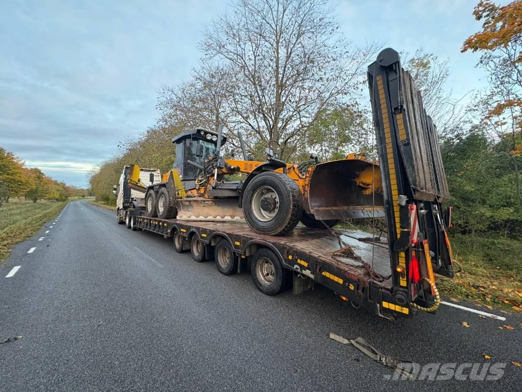 Andover SFCLEX 67 Низкорамные прицепы