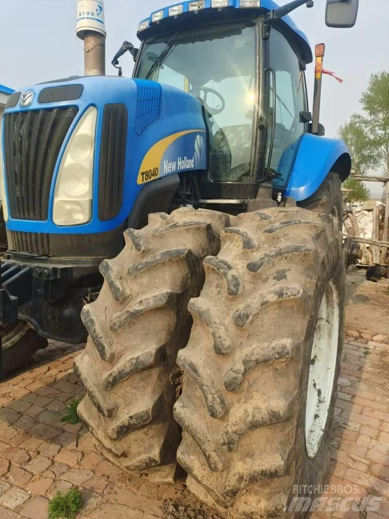 New Holland T8040 Трактора