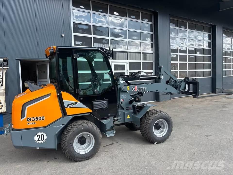 GiANT G 3500 X-tra Фронтальные погрузчики