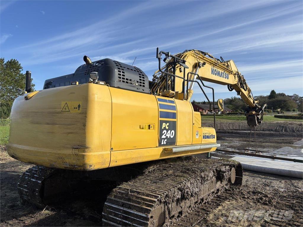 Komatsu PC240LC-11 Гусеничные экскаваторы
