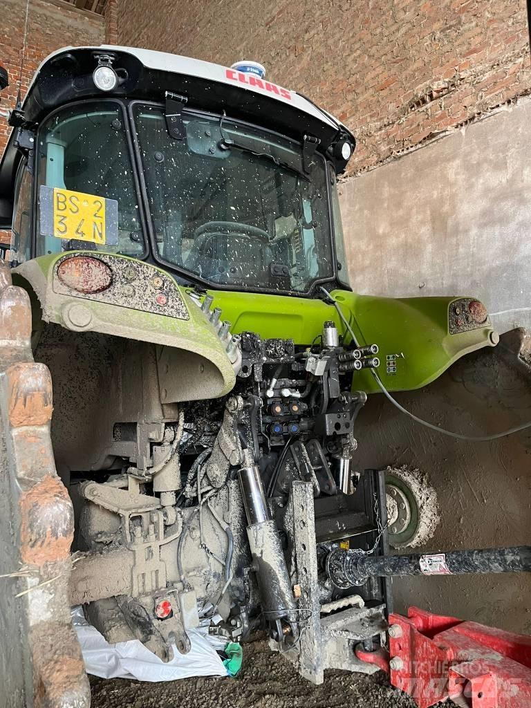 CLAAS Arion 460 Трактора