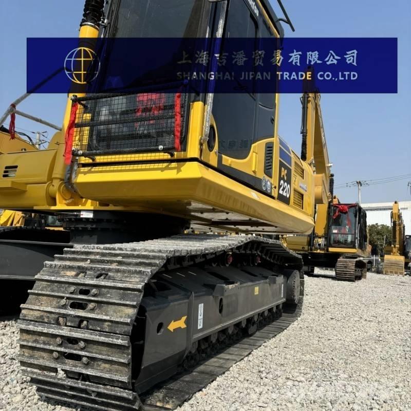 Komatsu PC 220 Гусеничные экскаваторы