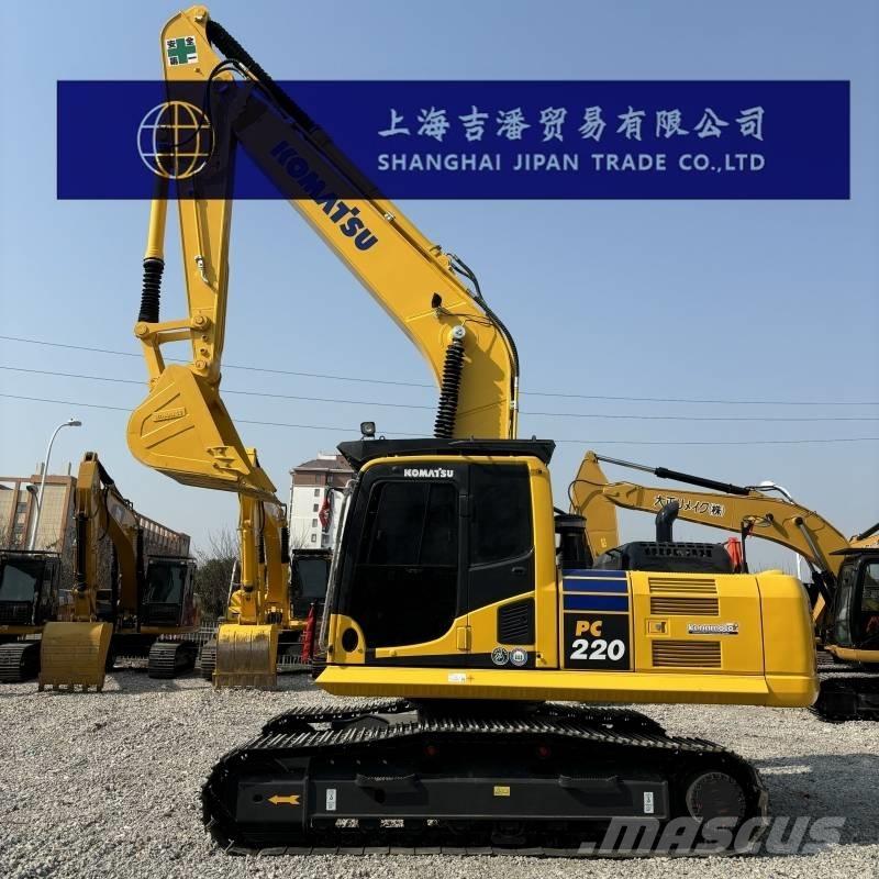 Komatsu PC 220 Гусеничные экскаваторы