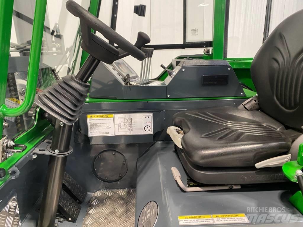 Combilift CBE2500 4-x ходовые ричтраки
