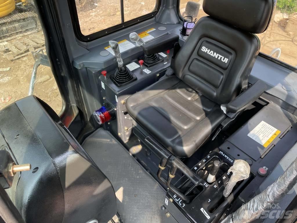 Shantui SD 16 Гусеничные бульдозеры