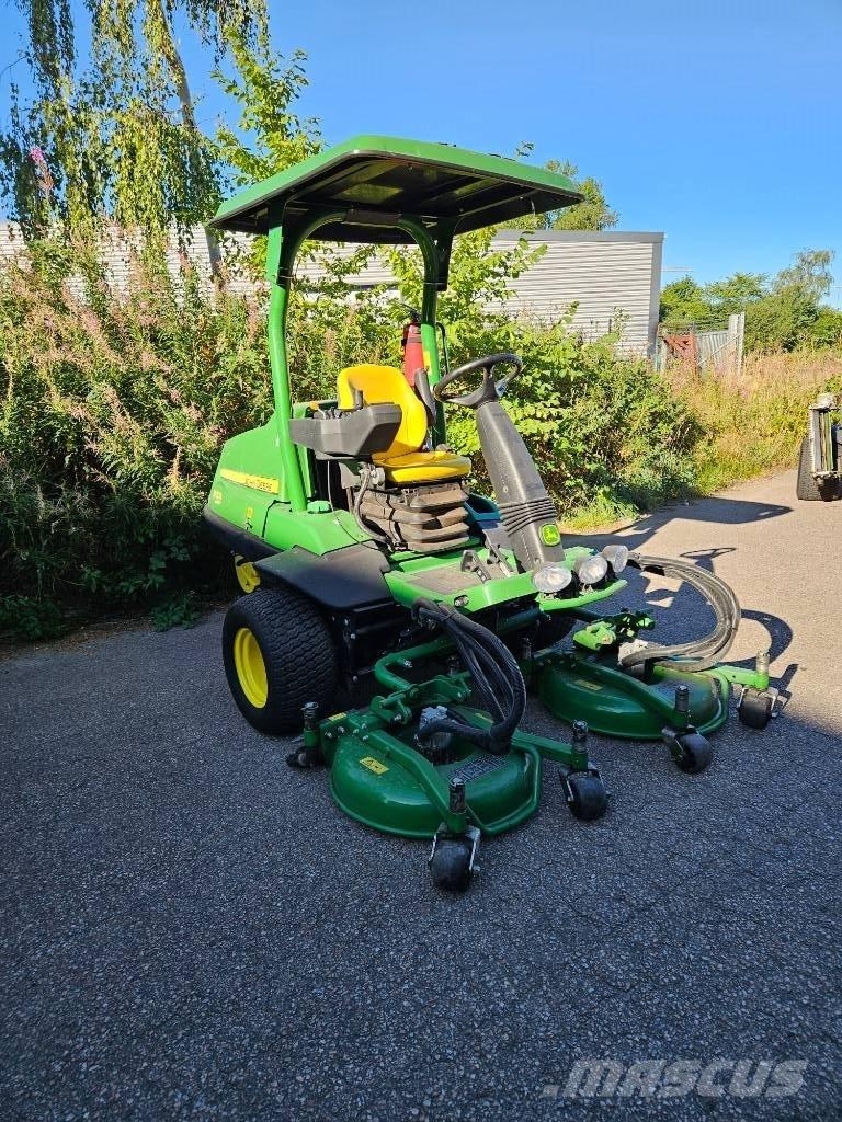 John Deere 7400 A Грубые косилки