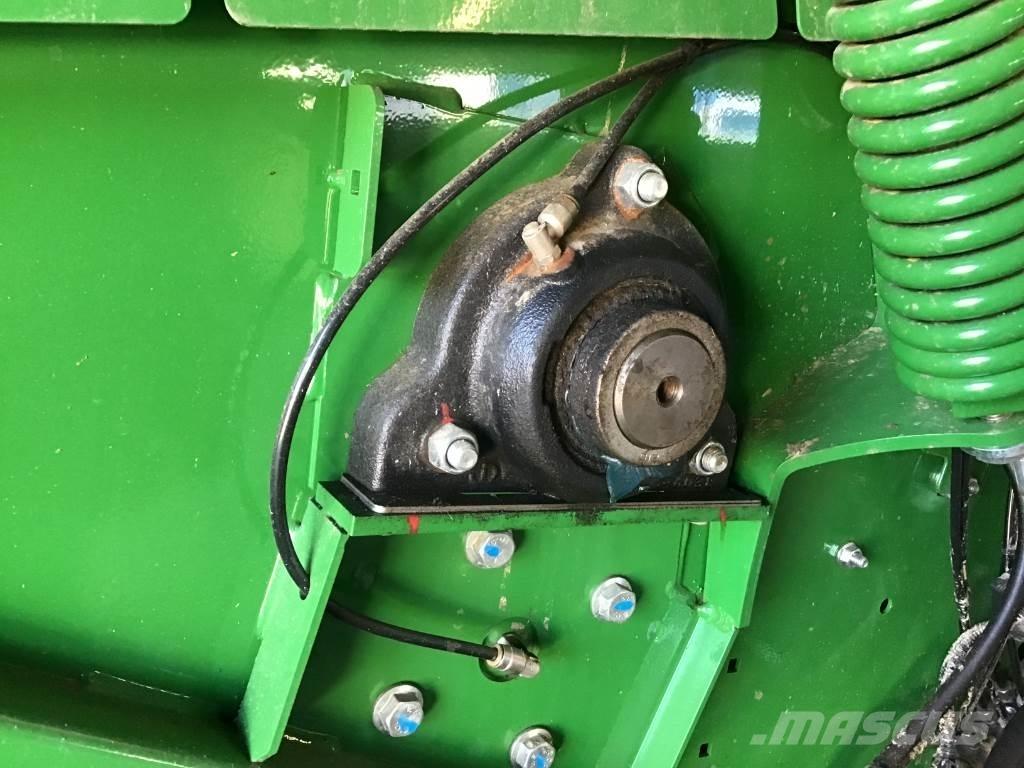 John Deere V461M Рулонные пресс-подборщики