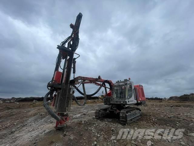 Sandvik Ranger DX800 Буровые вышки