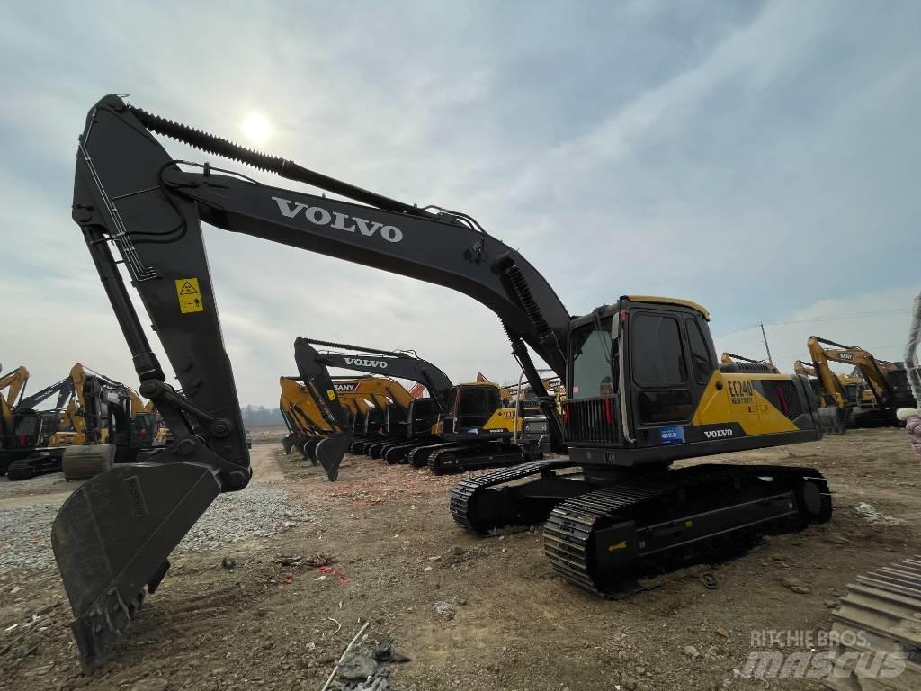 Volvo EC240D Гусеничные экскаваторы