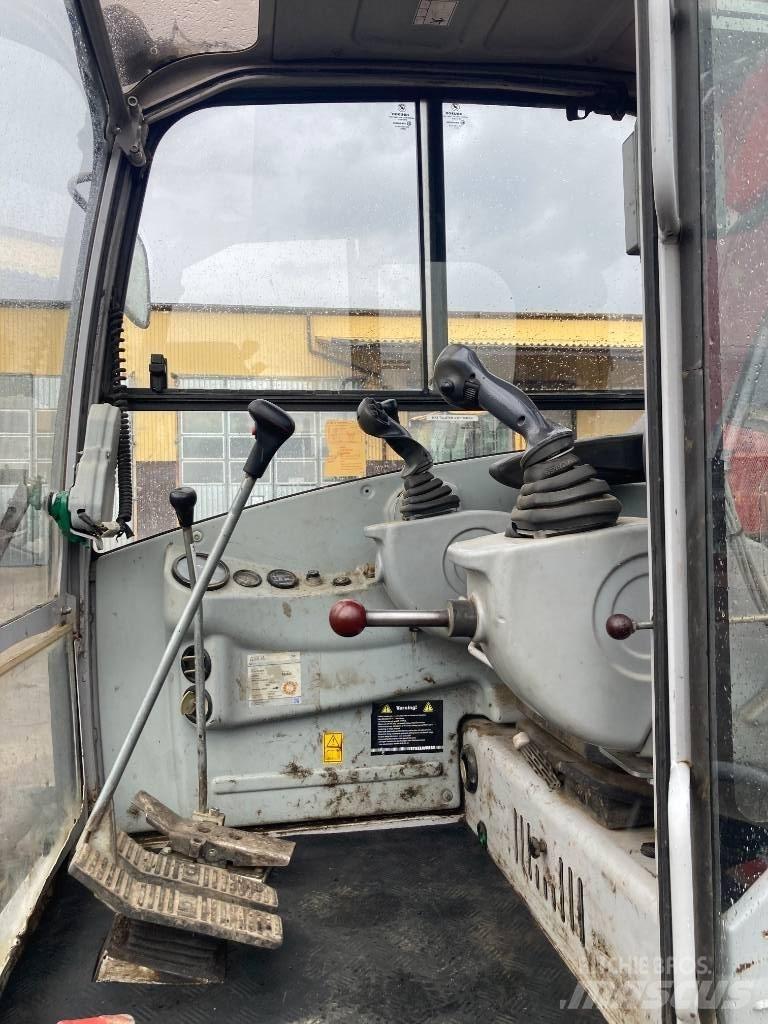 Neuson 8003 Малые экскаваторы 7т-12т