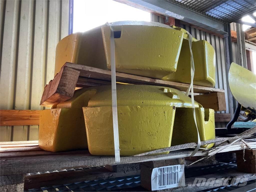 John Deere 620 kg Навесное оборудование и запчасти