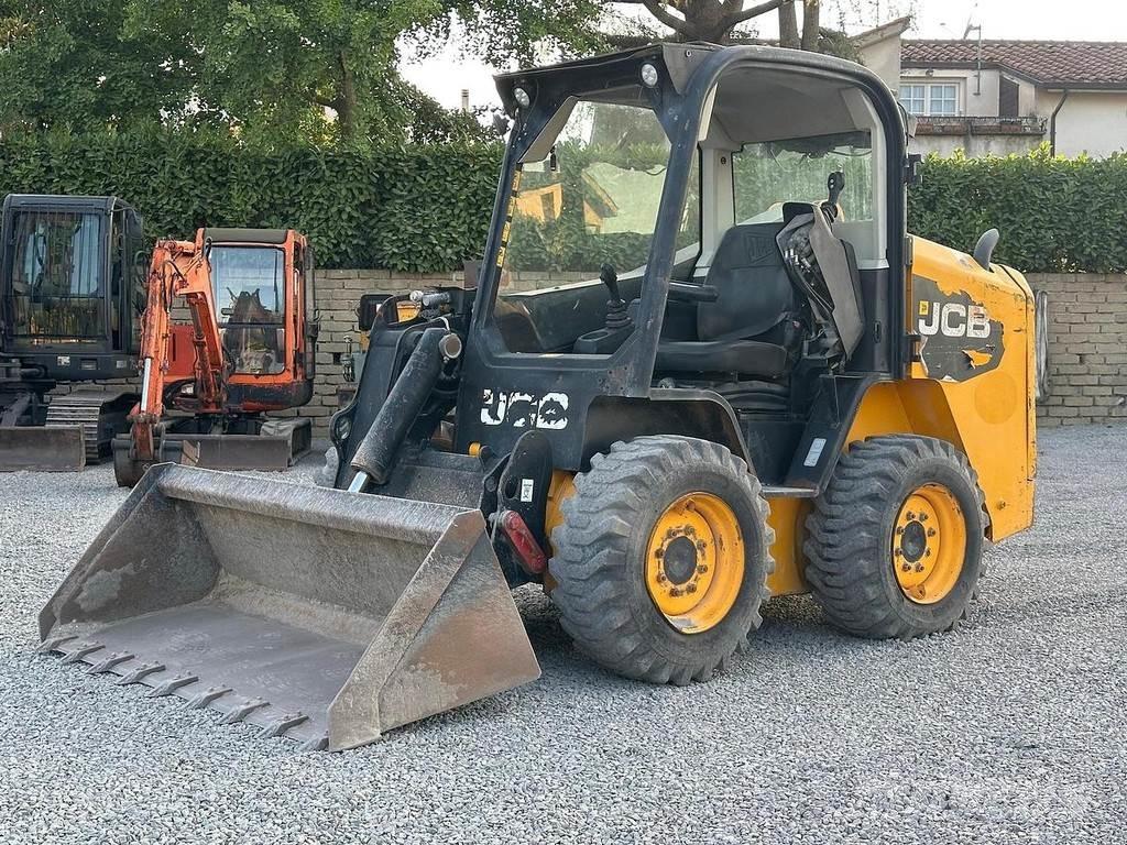 JCB 225 Малые погрузчики